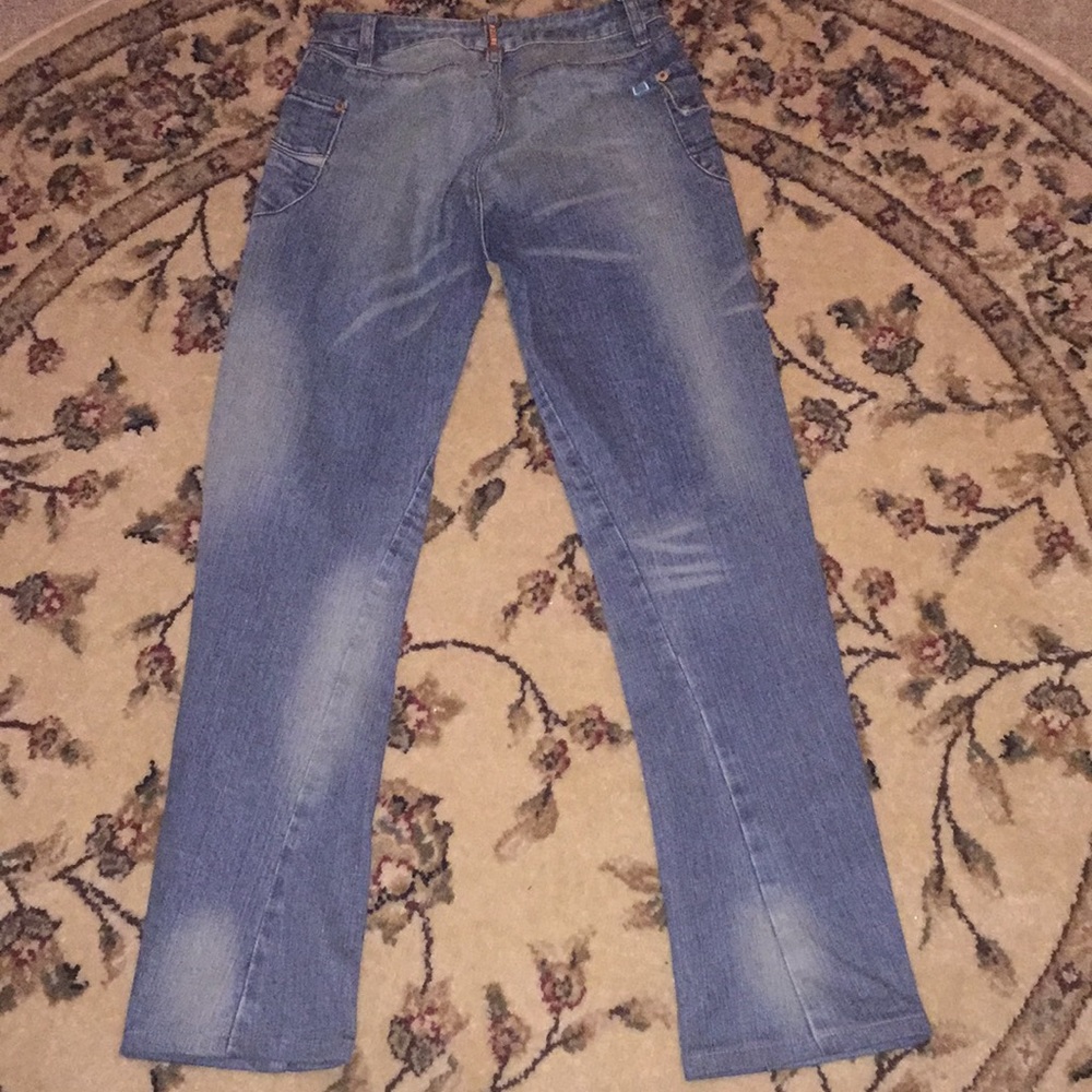 Azure Jeans - Picture 5 of 6